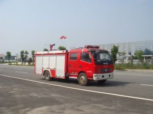 东风多利卡水罐消防车（3.5吨）